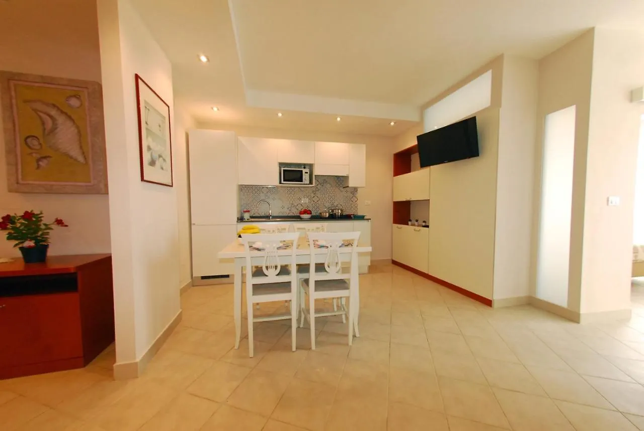 Beverly Park Residence Тиррения