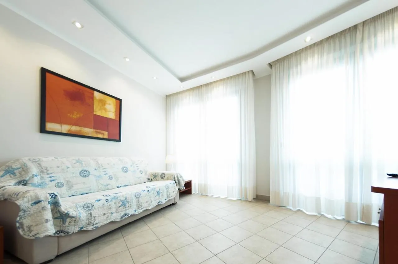 ** Aparthotel Beverly Park Residence Tirrenia Italië