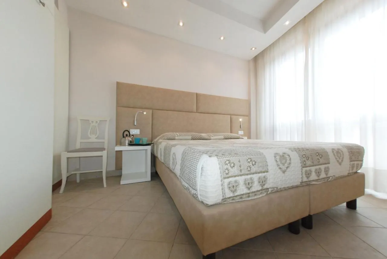 Beverly Park Residence Tirrenia Aparthotel