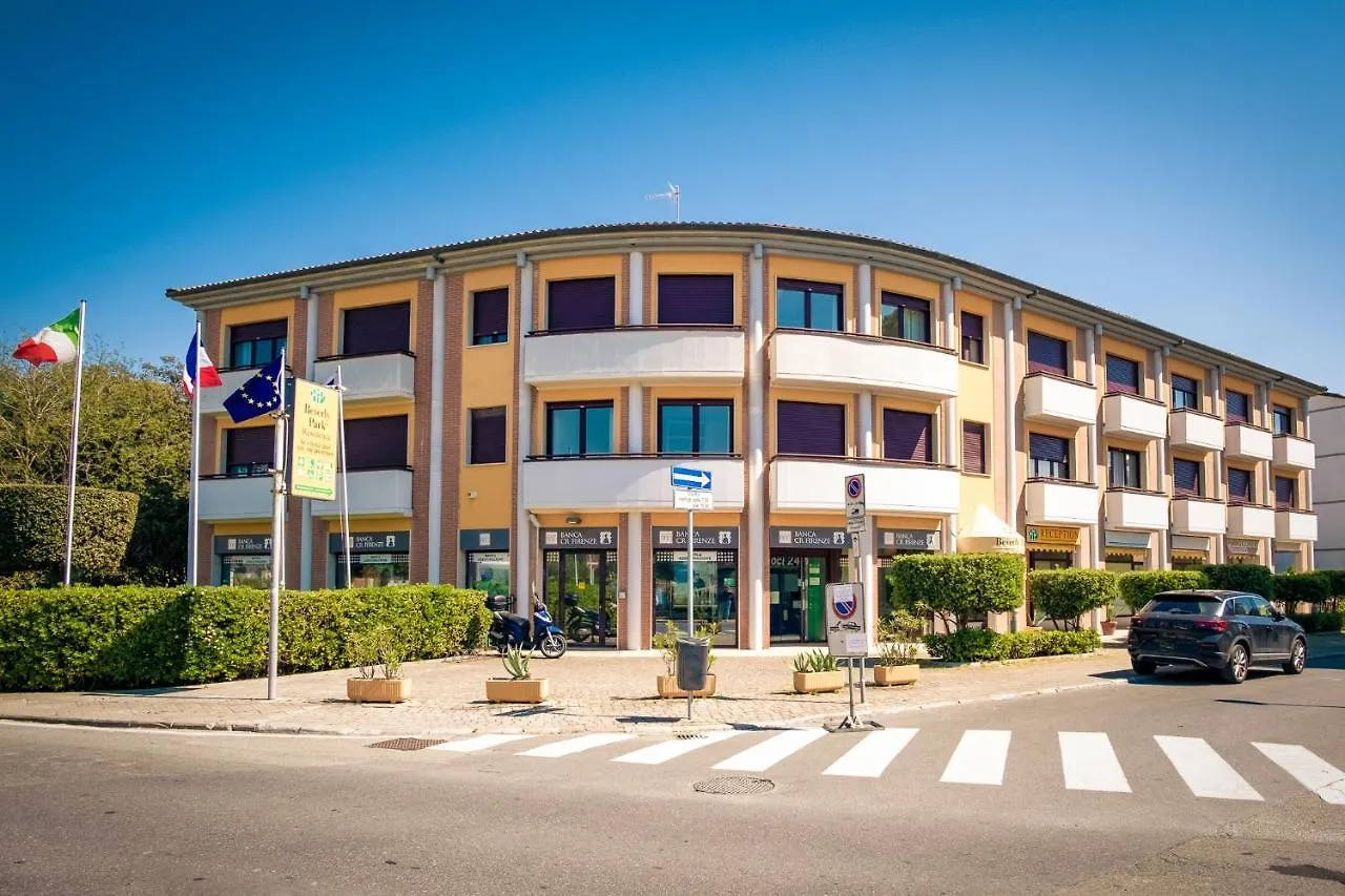 Beverly Park Residence Tirrenia Aparthotel