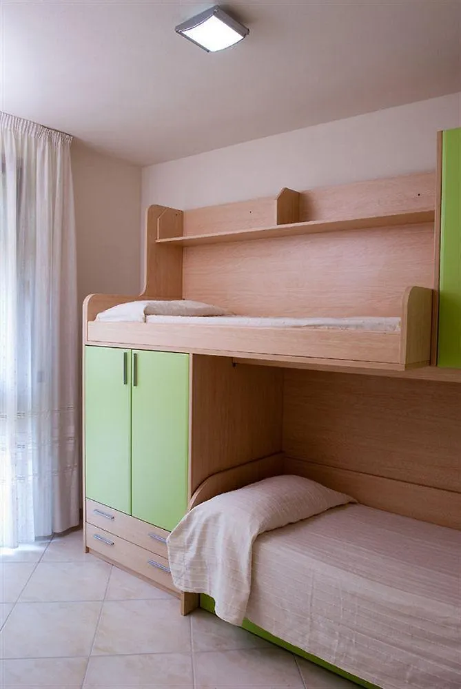 Beverly Park Residence Tirrenia Aparthotel