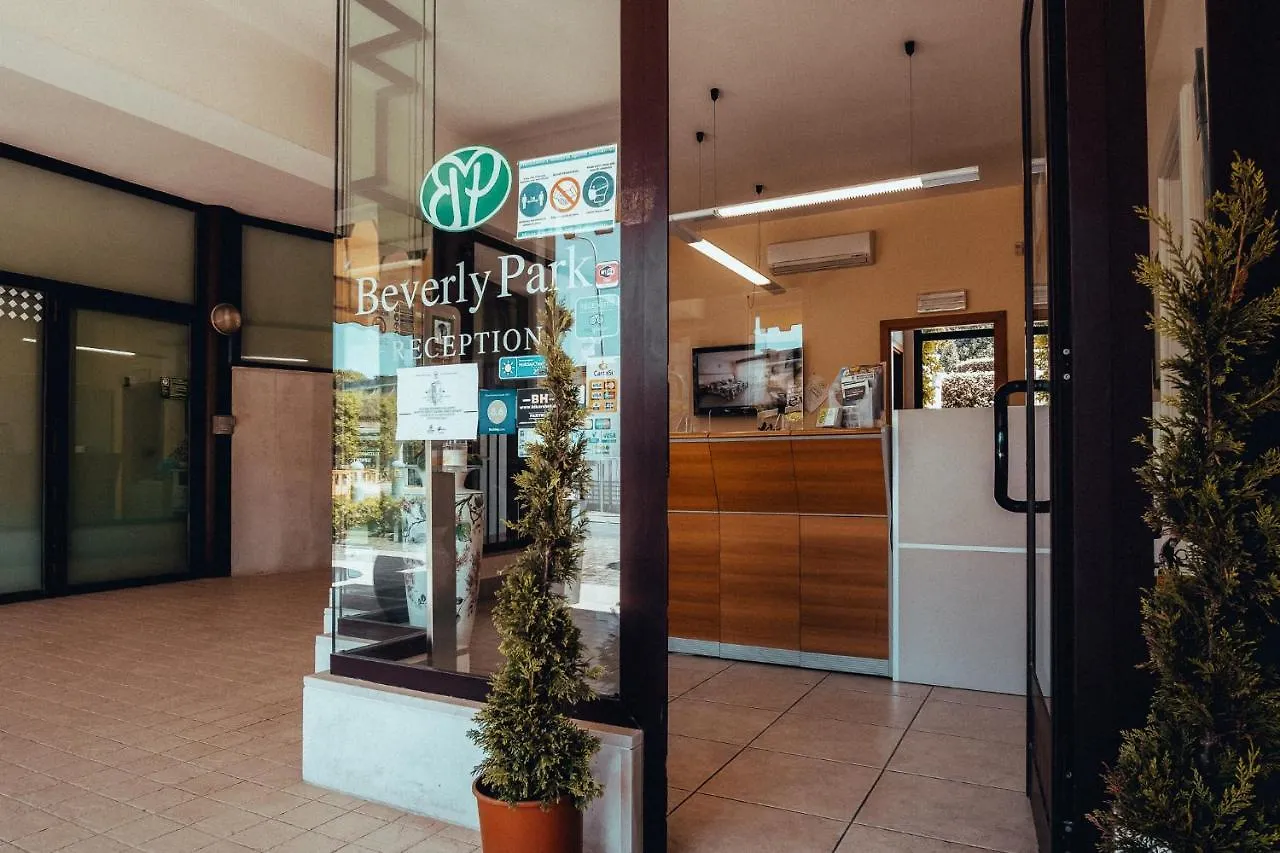 Beverly Park Residence Tirrenia 2*,  Italy